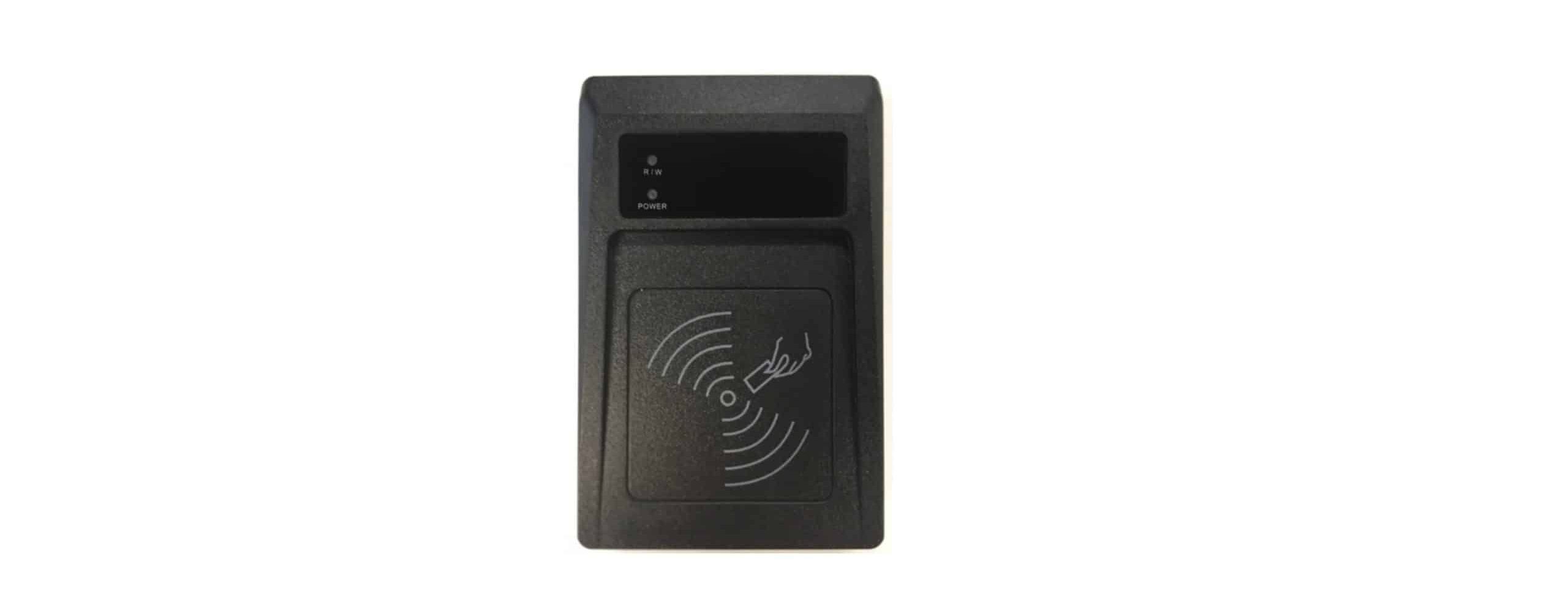 Đầu Đọc Thẻ UHF Hikvision DS-TRD902-1/A - Đầu Đọc Thẻ UHF Tầm Xa Cho Bãi Xe và Cổng Ra Vào