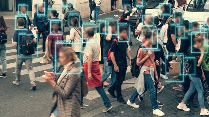 Camera nhận diện khuôn mặt đường phố
Nguồn: phucbinh.com.vn